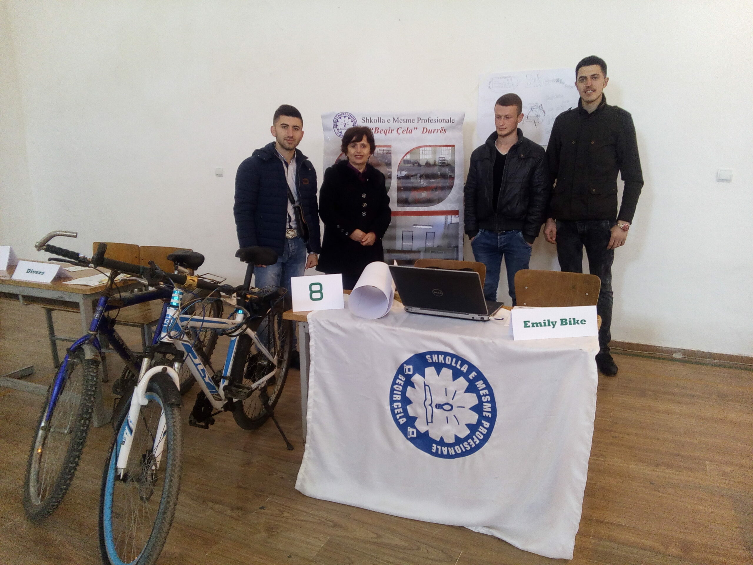 Shoqeria Emily Bike panairi Elbasan